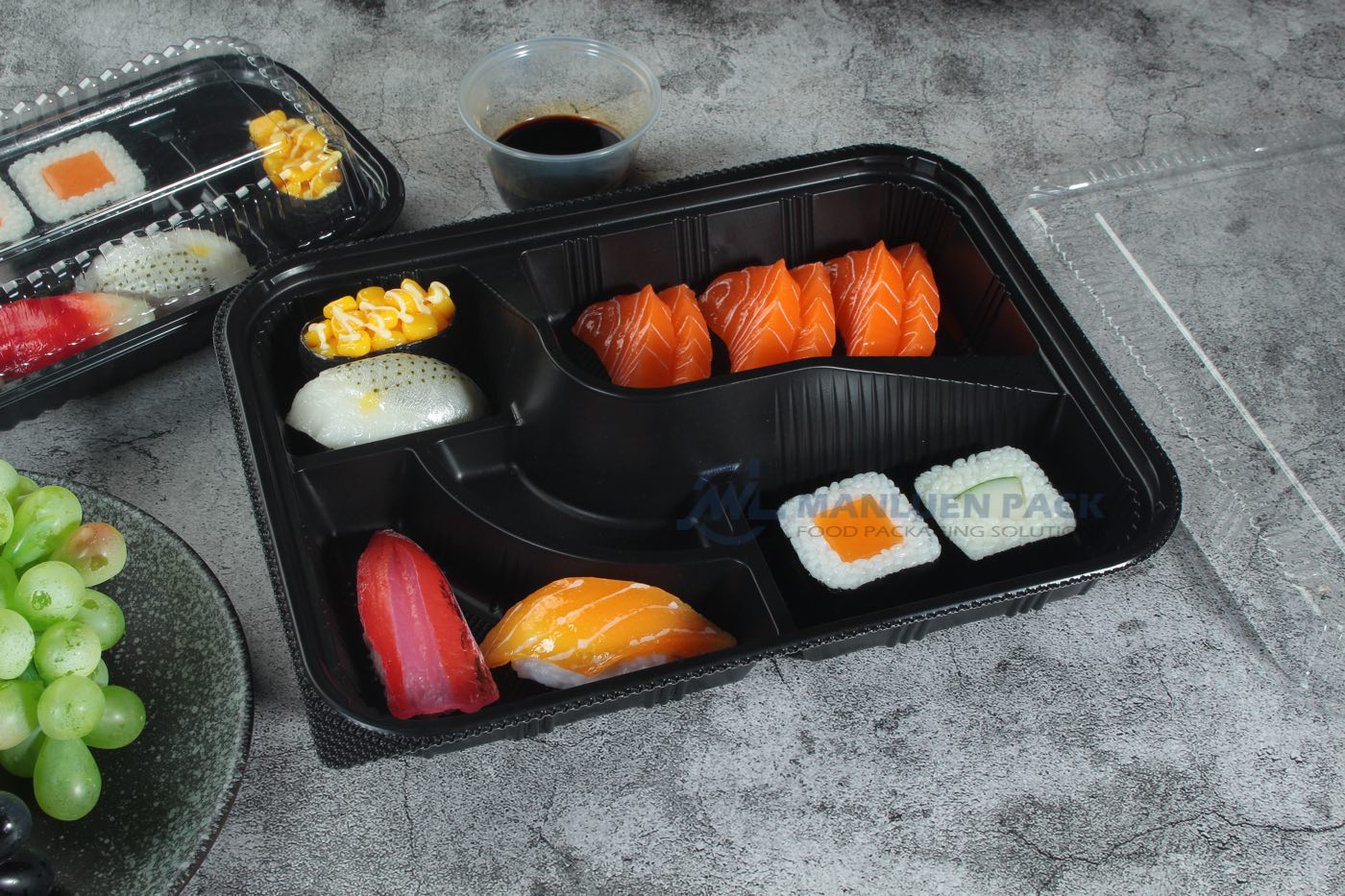 WL-8306 Divided Food Container | Manluen Pack WL-8306 divided bento box for sushi and prepared meals