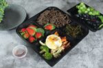 8307 Open Five Compartment Noodle And Strawberry Tray 01