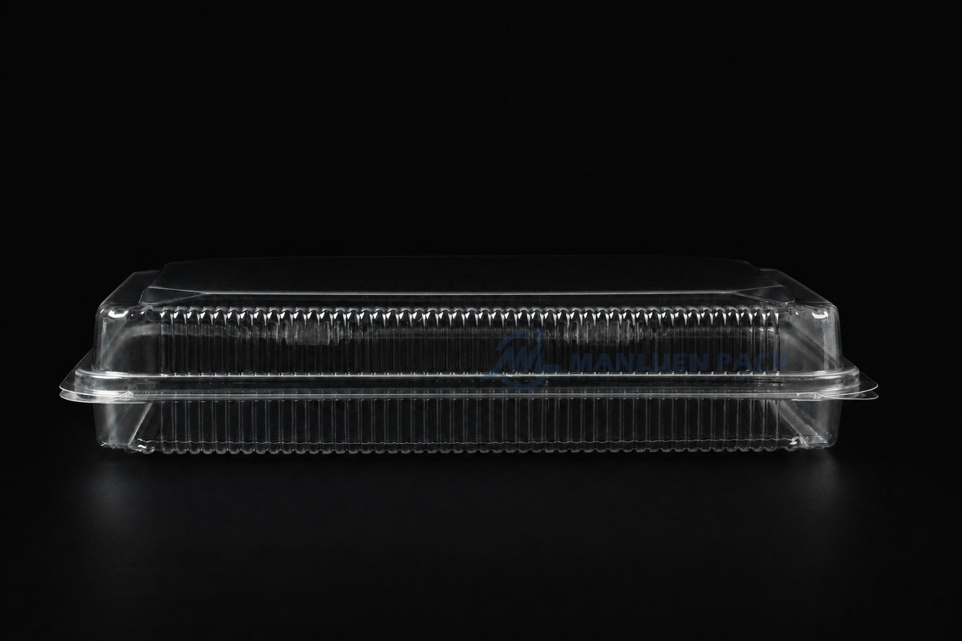 Cm 004 Closed Clear Clamshell Container Side View