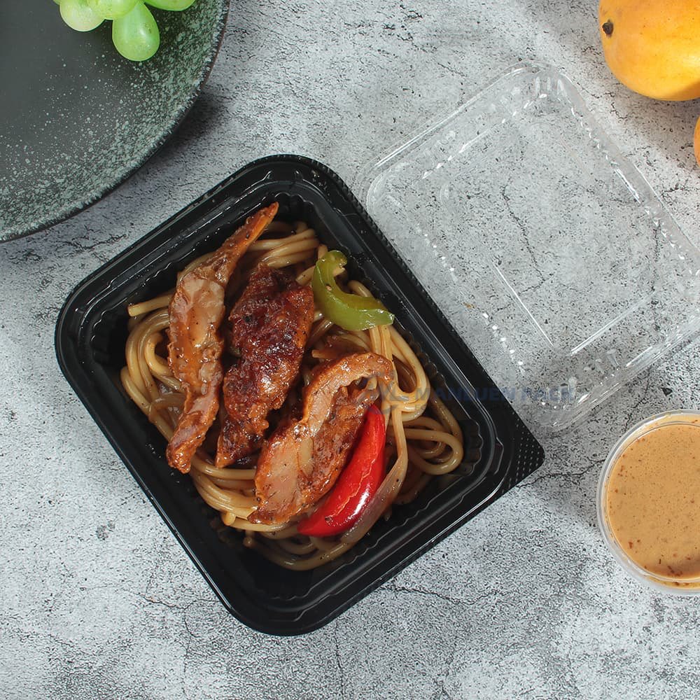 Wl 8505 Open Black Tray With Noodles And Grilled Meat