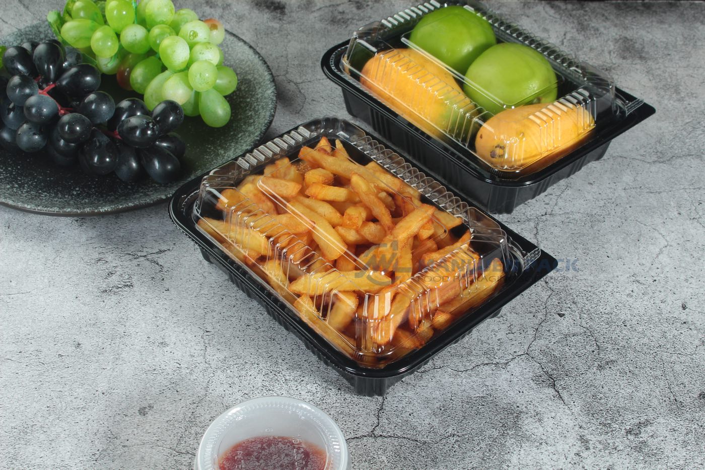 Wl 8510 Covered Fries And Fruit Trays Scene
