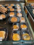 Wl 8510 Square Prepared Food Trays At Store Counter
