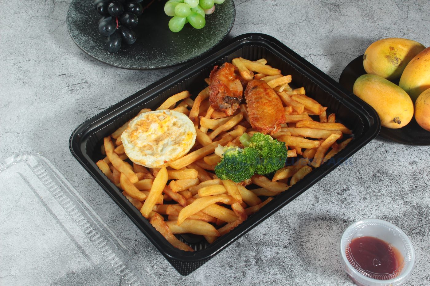 Wl 8530 Open Chicken And Fries Tray Overhead