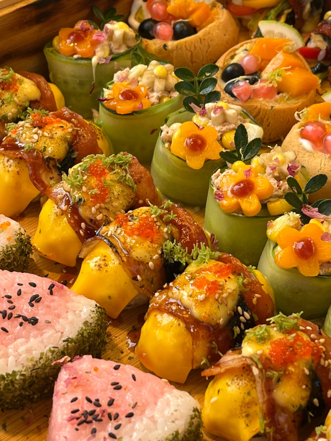 25.12.12 Manluen Party Trays Delivery