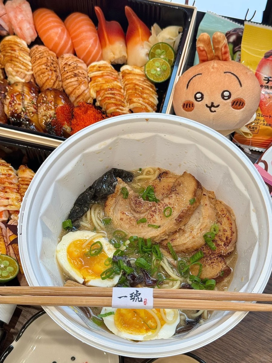 25.12.8 Manluen Disposable Plastic Bowls