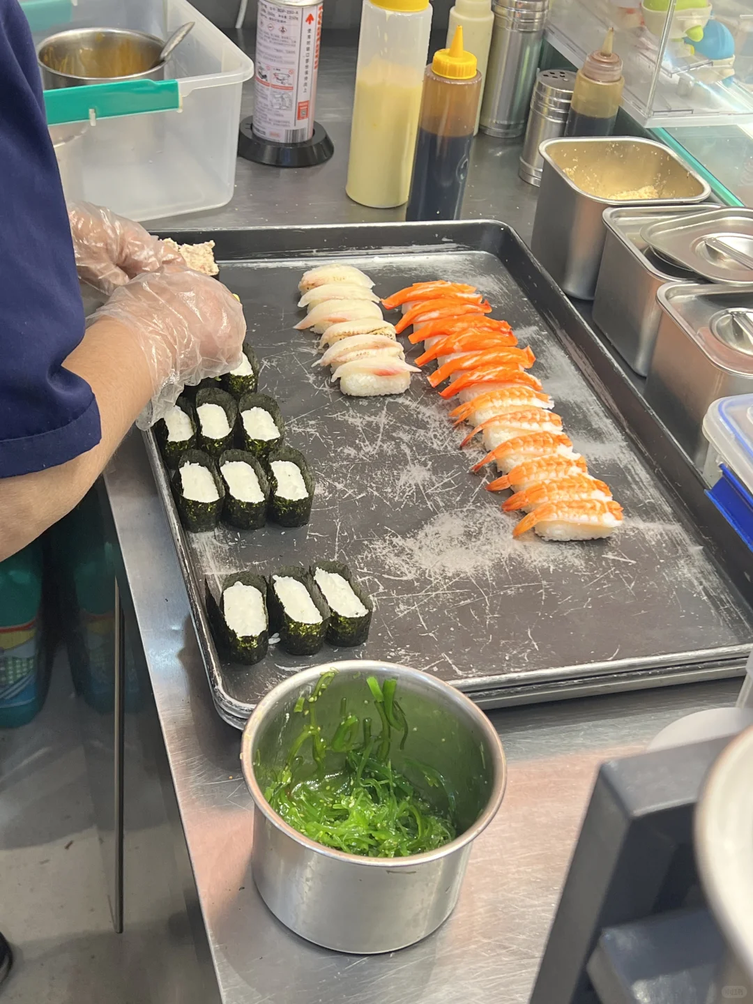 Safe Plastic Sushi Tray Materials for Your Sushi Business 2 Wl 01 Manluen Sushi To Go Containers