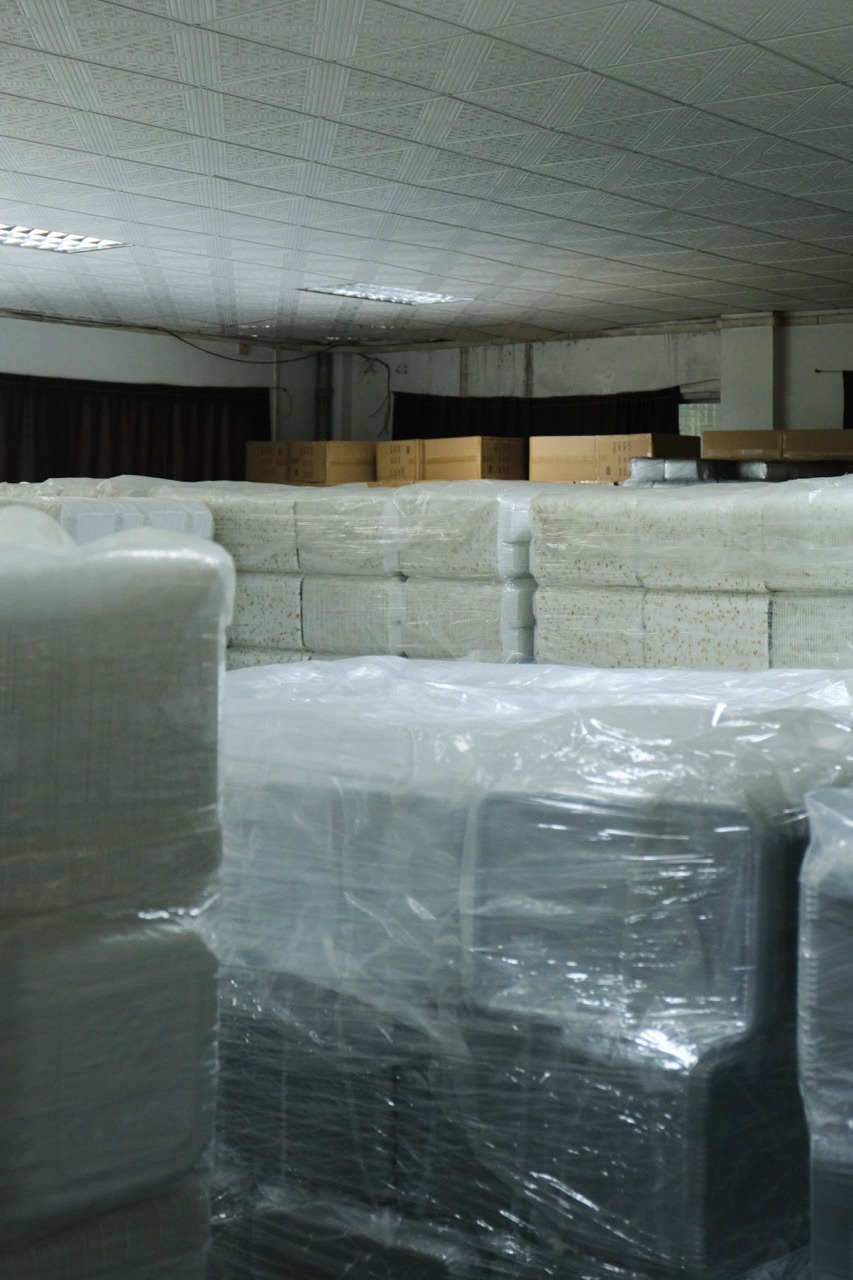 Disposable Food Packaging Warehouse Storage