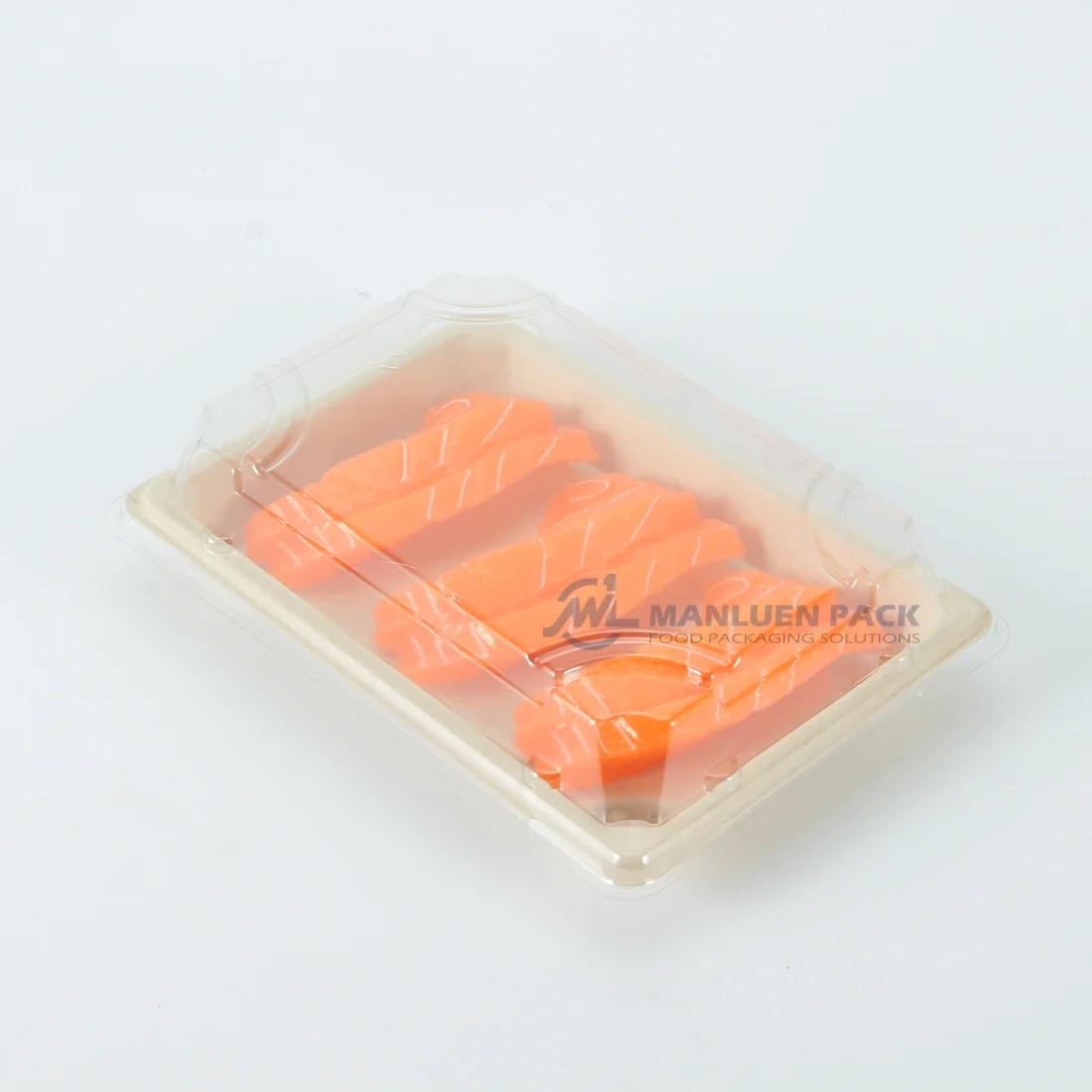 WL-03 Bagasse Sushi Tray Clear-Lid Studio View | Manluen Pack WL-03 bagasse sushi tray with salmon sushi and a clear fitted lid on a white background