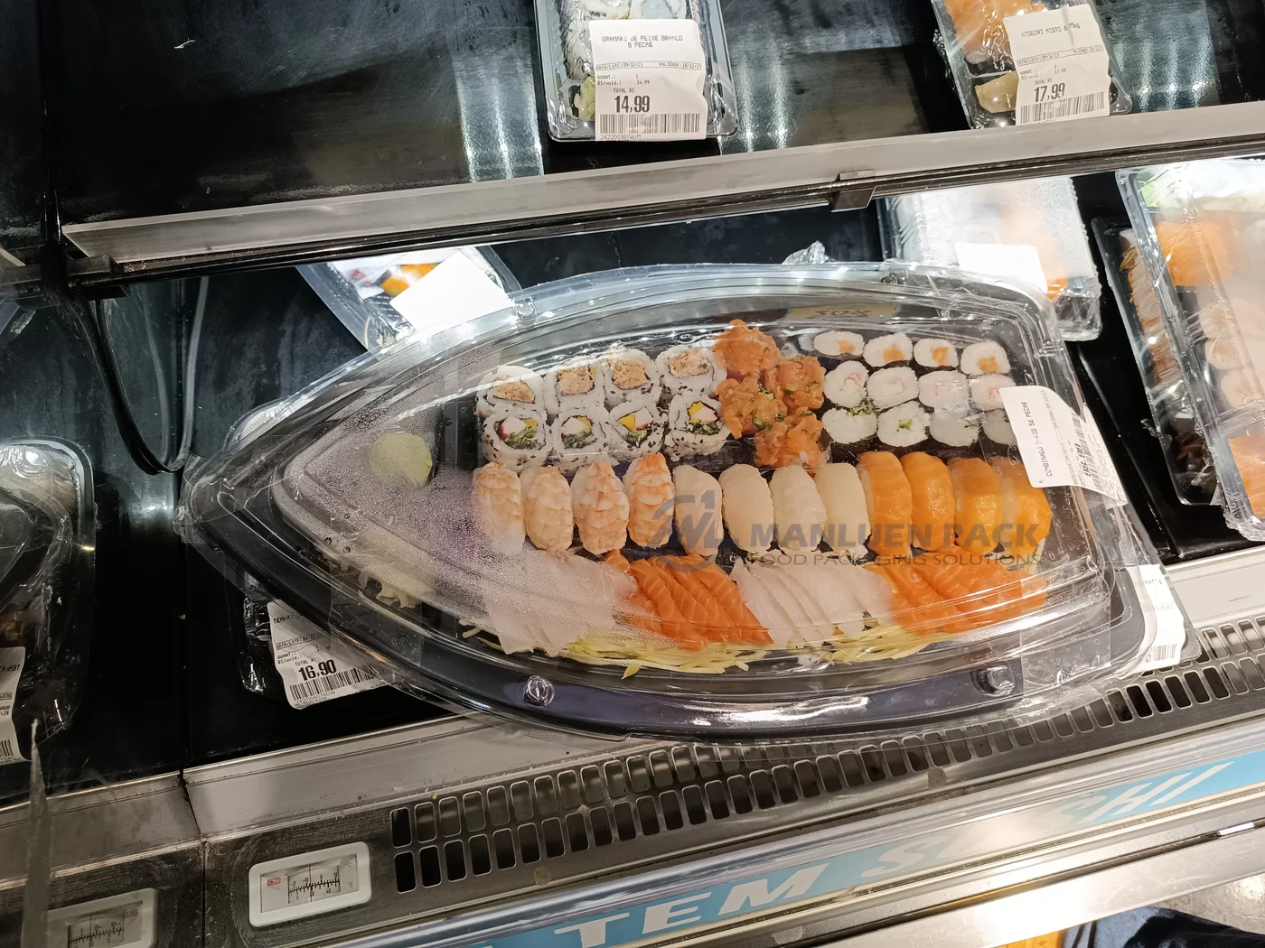 Manluen Pack boat shape sushi tray custom size retail case display showing customizable packaging formats