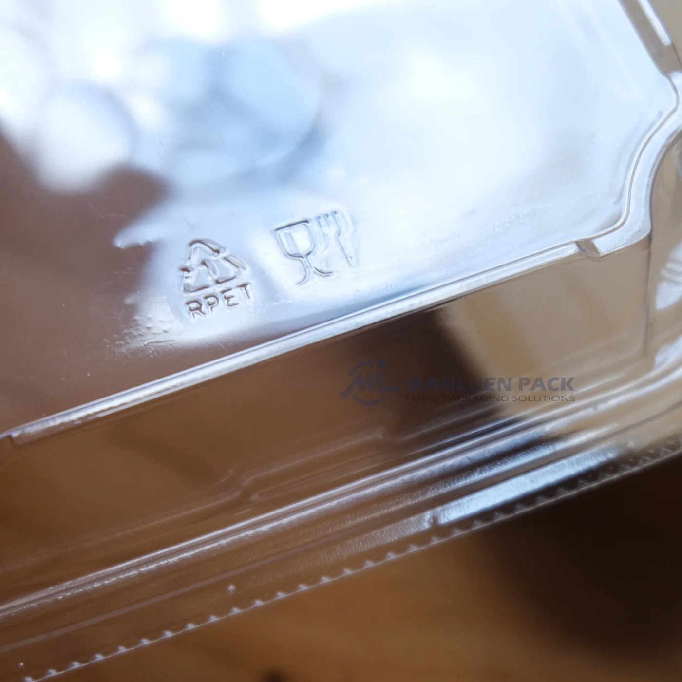 Complete Guide: What is Food Grade Packaging? 4 Kraft Paper Sushi Tray clear sushi tray lid material mark close-up