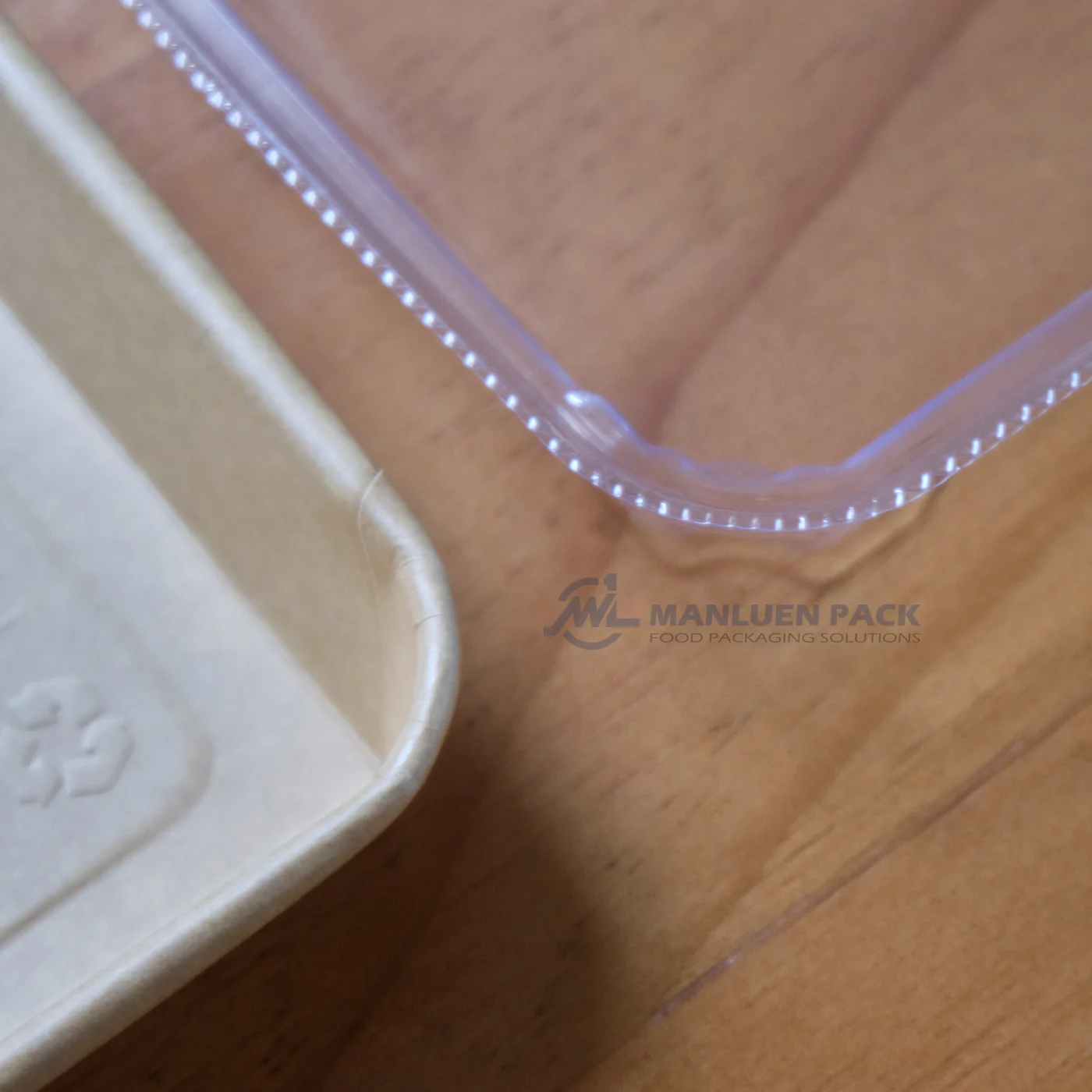 WL-1103 clear lid edge detail close-up