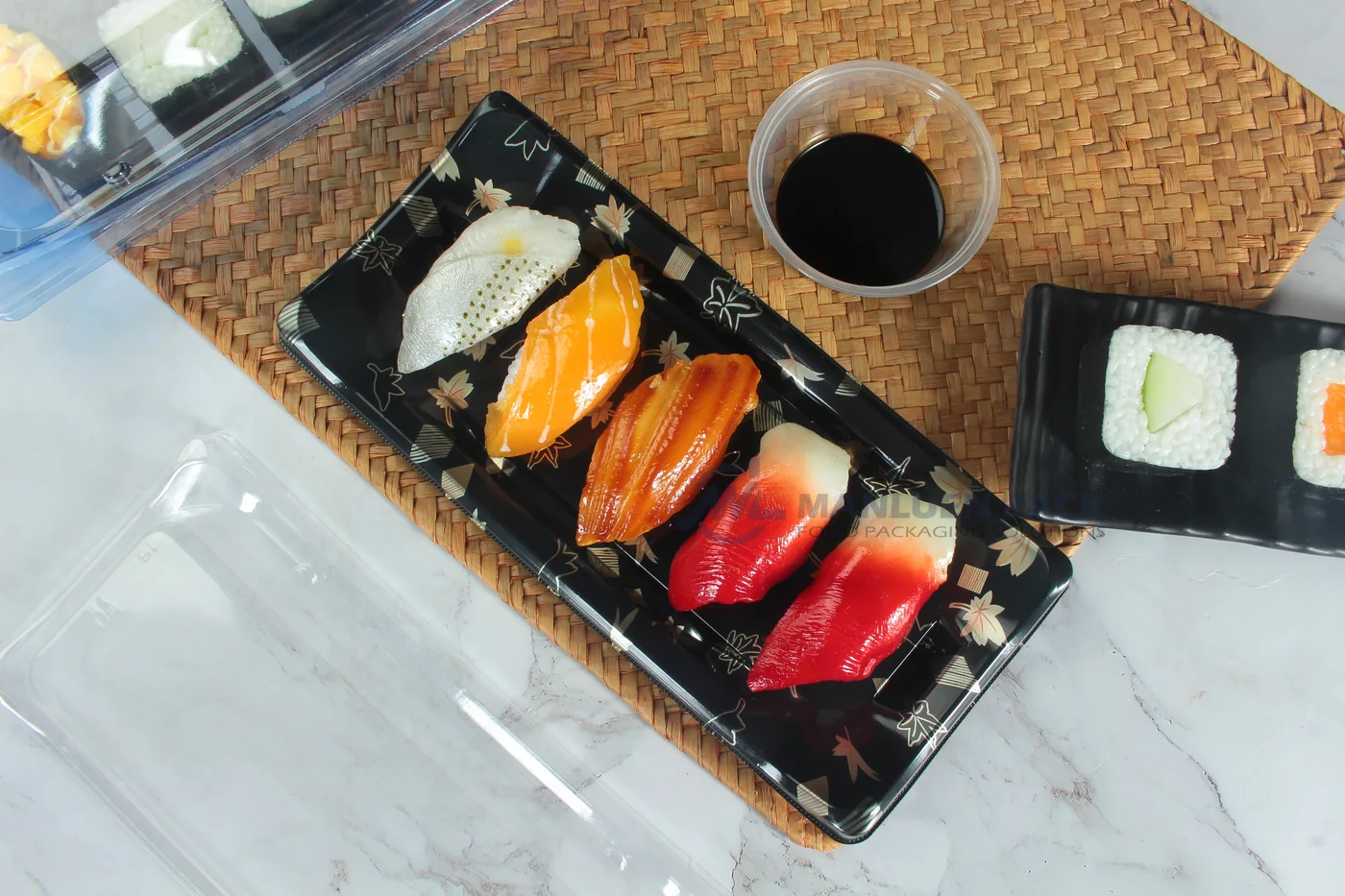 WL-B01 boat shape sushi tray shown in a open sushi tray tabletop view