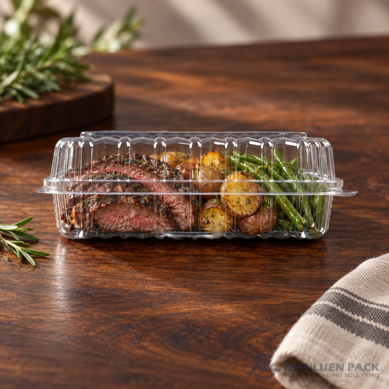 WL-CM003H Clear Clamshell with Steak and Potatoes | Manluen Pack WL-CM003H deep clear clamshell container with steak potatoes and green beans