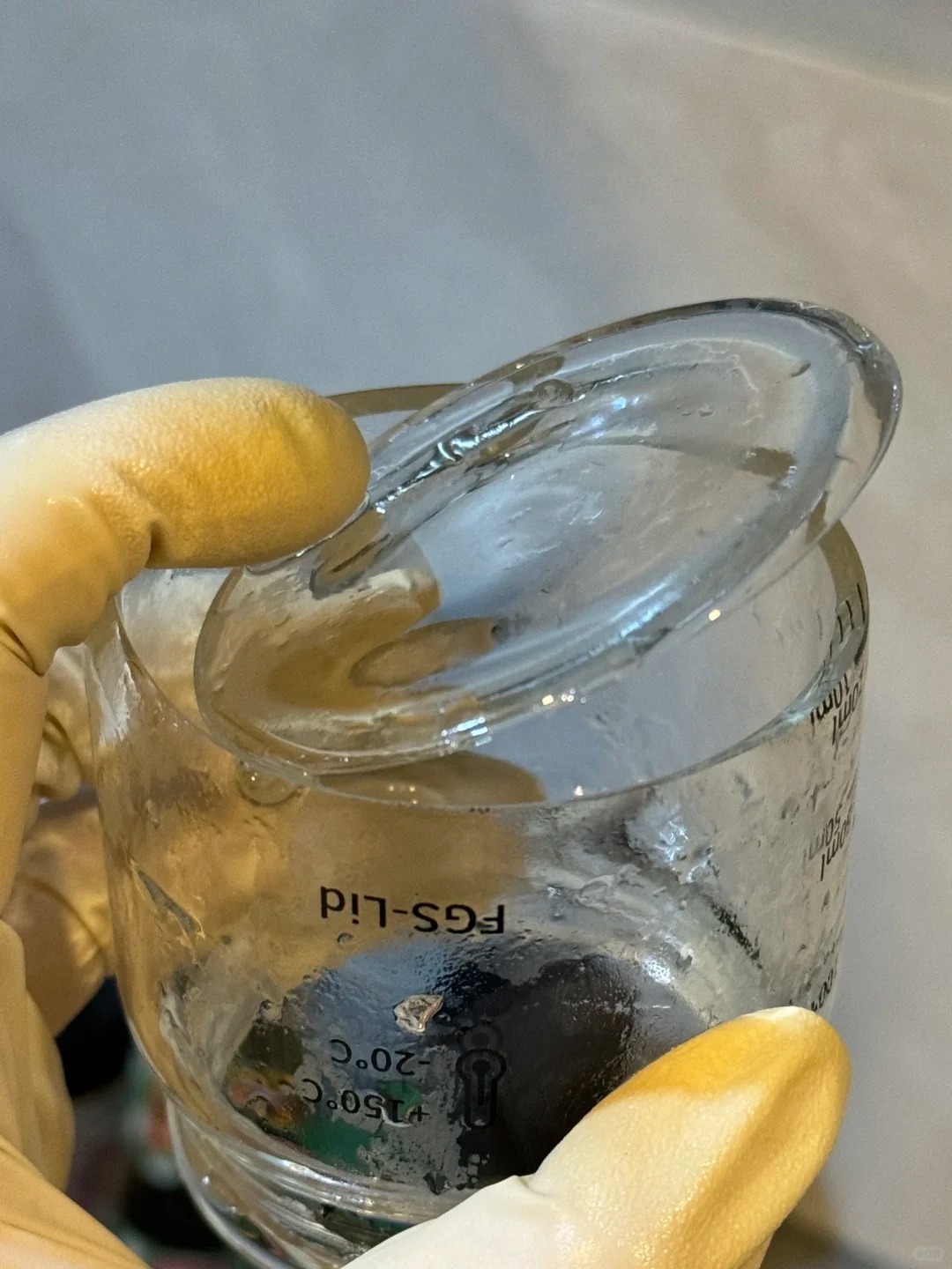 Can You Heat Up Food in a Glass Container in the Microwave? 7 Glass Container Bottom Detached After Freezing