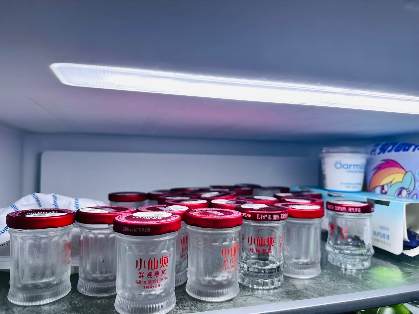 Is Glass Packaging Sustainable? A Lifecycle Guide 1 Glass Jars Stored In Refrigerator