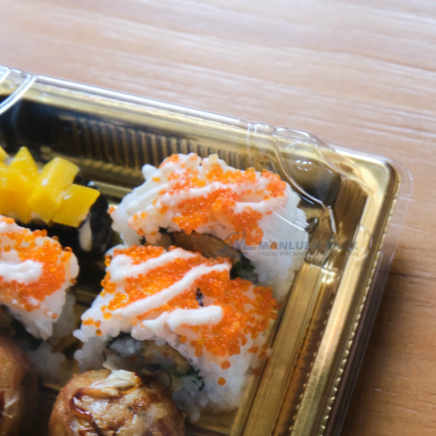 WL-09 Gold Sushi Takeout Container with Clear Lid | Manluen Pack WL-09 gold sushi takeout container with fitted clear lid for refrigerated food display