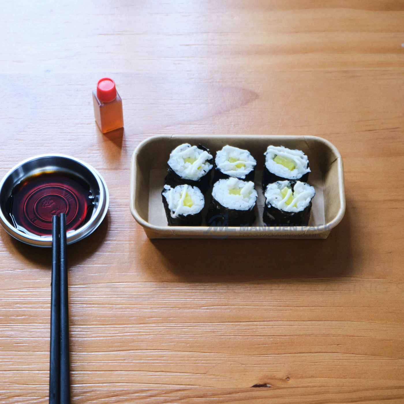 0# Kraft Paper Sushi Tray with Clear PET Lid | Manluen Pack 0# kraft paper sushi tray with clear PET lid for sushi takeaway and food display
