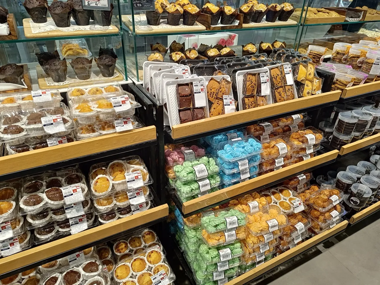 Is Paper Packaging Biodegradable, Eco-Friendly and Sustainable? 5 Bakery Food Packaging Containers Retail Display