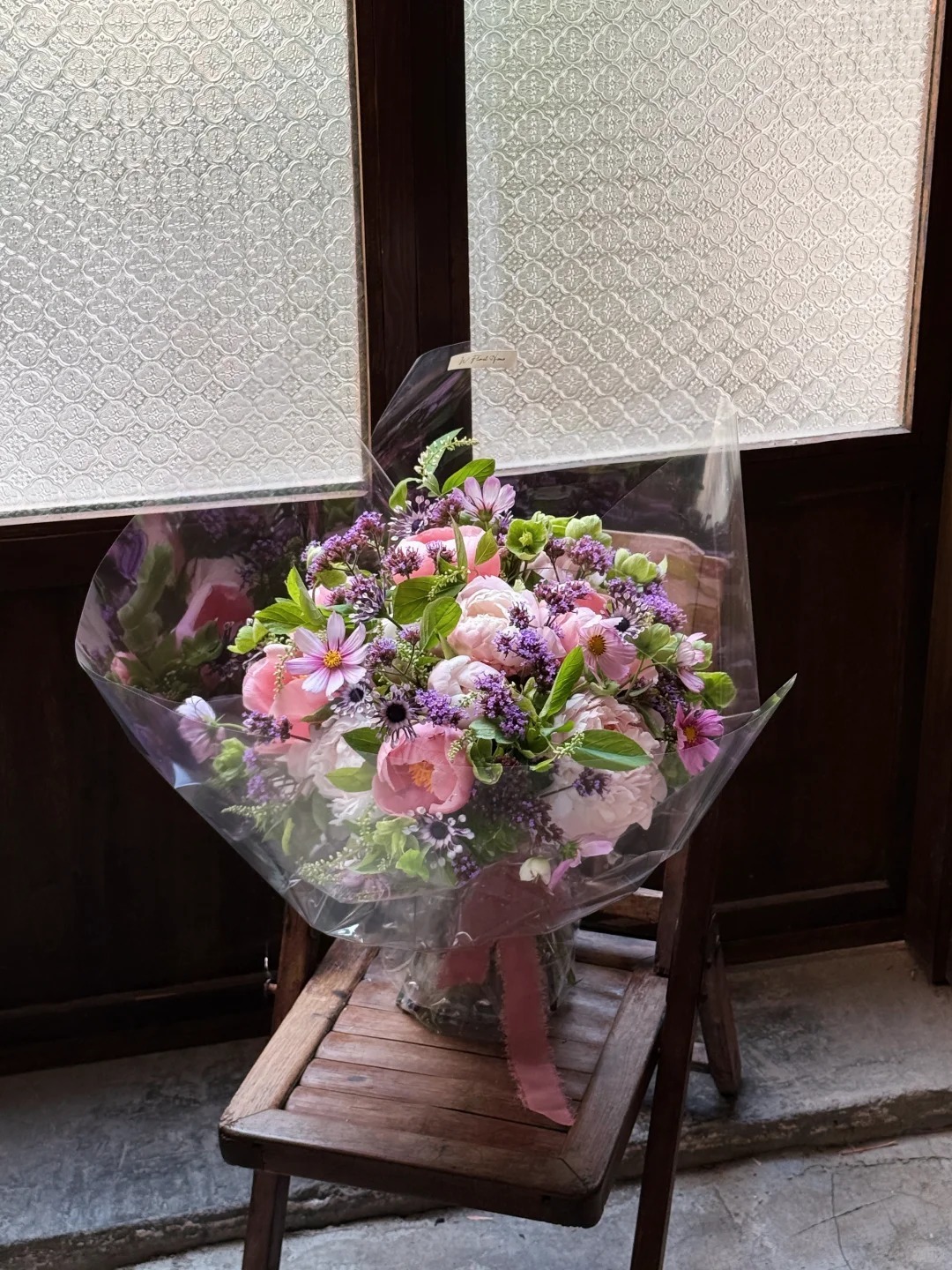 What Is Cellulose Packaging? Materials, Types and Food Packaging Uses 1 Cellophane Flower Bouquet Wrapping