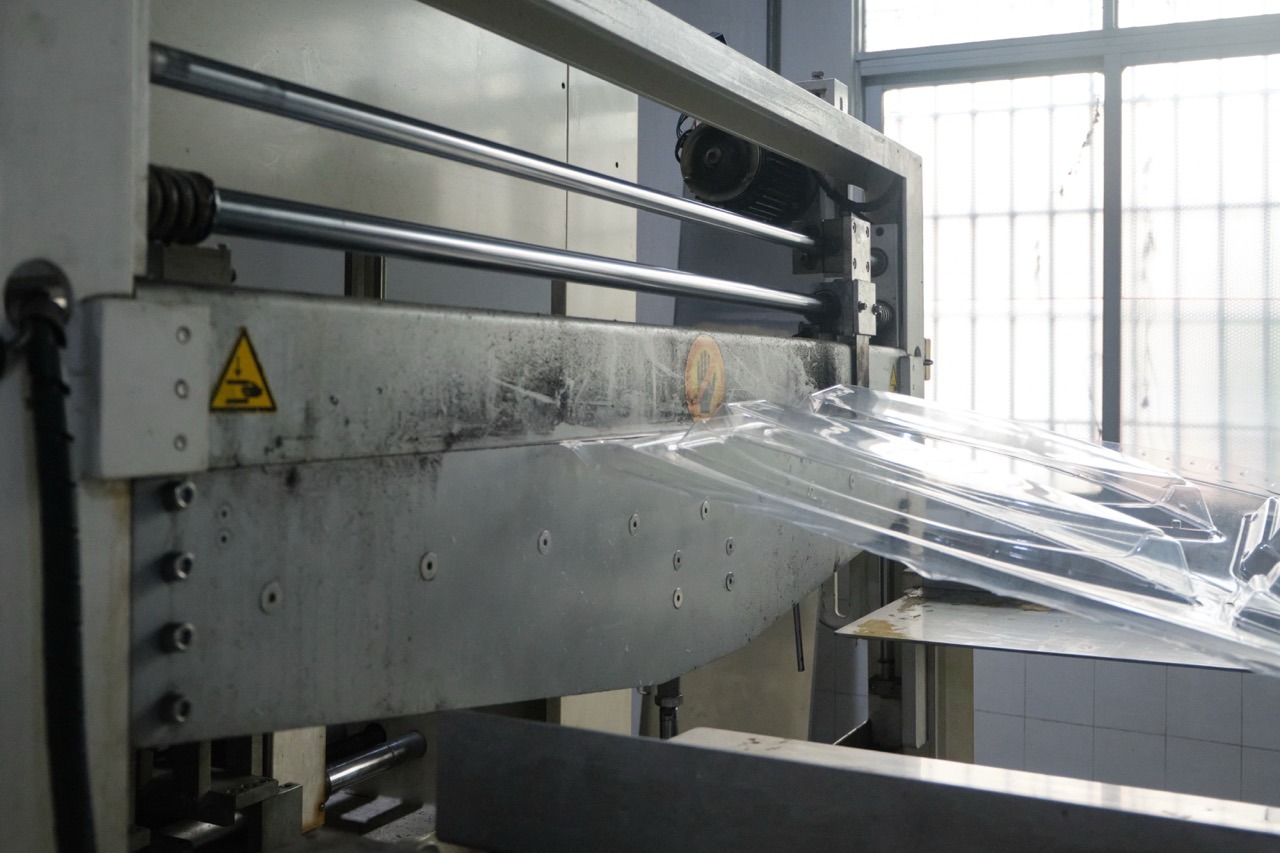 What Is Thermoforming? Process, Materials and Uses 7 Thermoformed Plastic Packaging Sheet Production